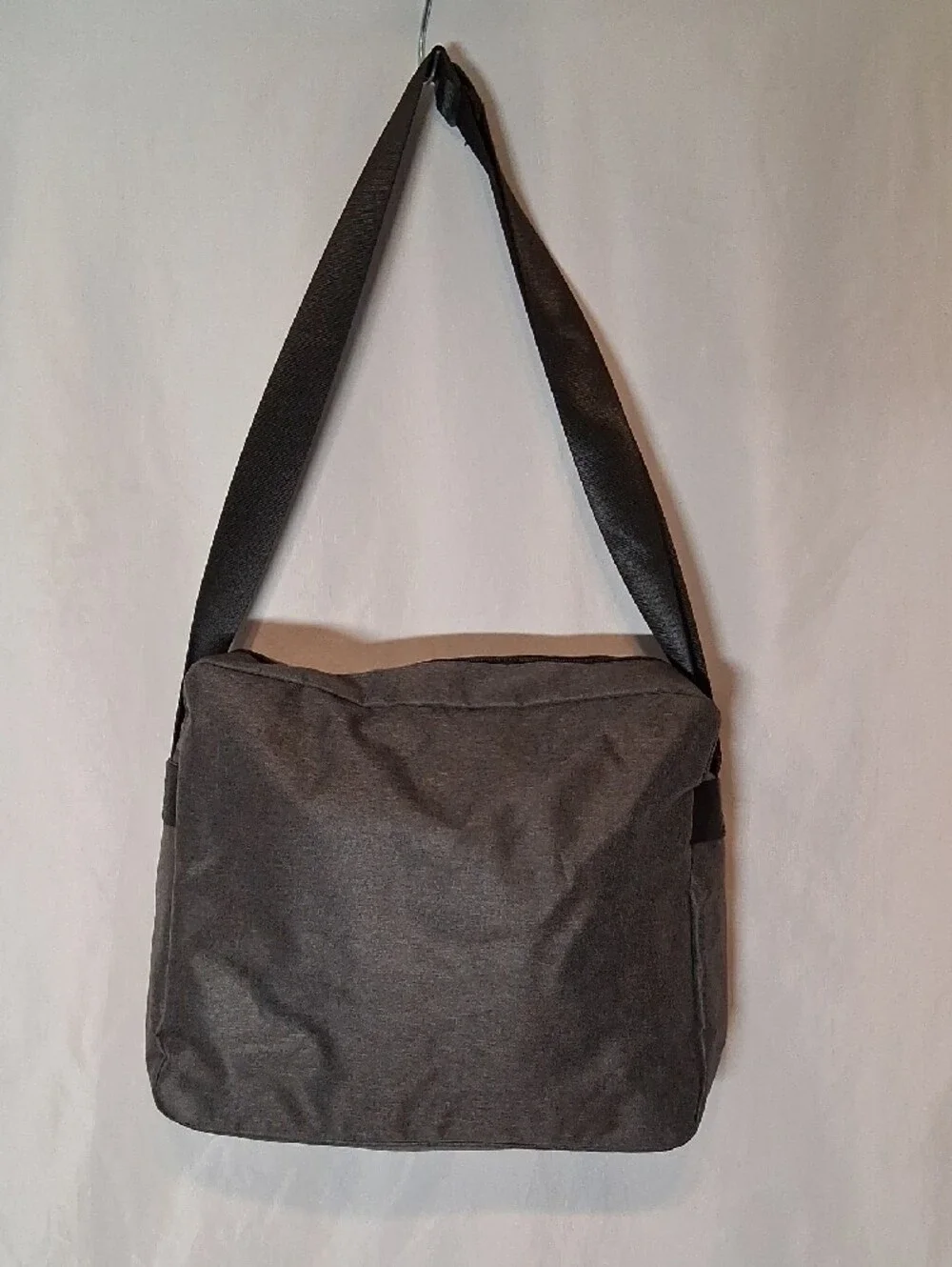 Herbalife Nutrition Laptop Messenger Bag Dark Grey Black